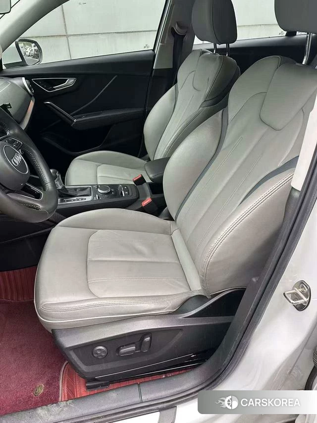 Audi Q2L id 4275550 из Китая 11