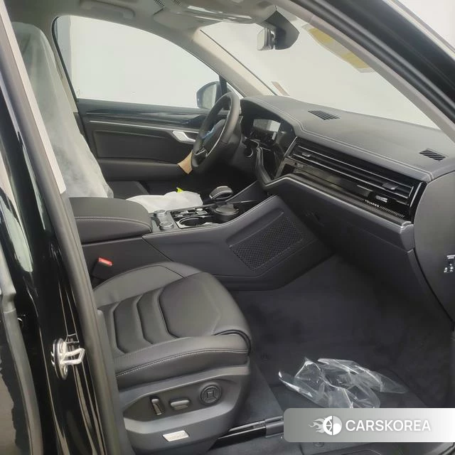 Volkswagen Touareg id 4261158 из Китая 13