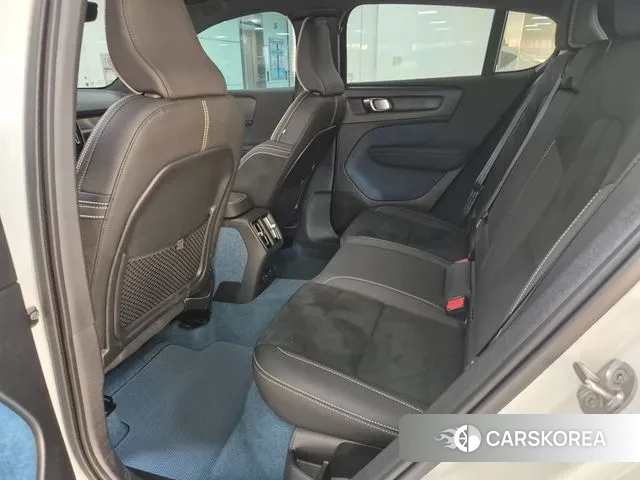 Volvo C40 Richards id 3327377 из Кореи 19