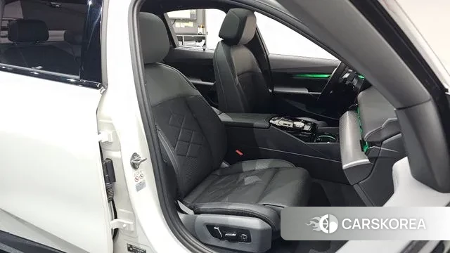 BMW 5 Series (G60) id 2914987 из Кореи 20