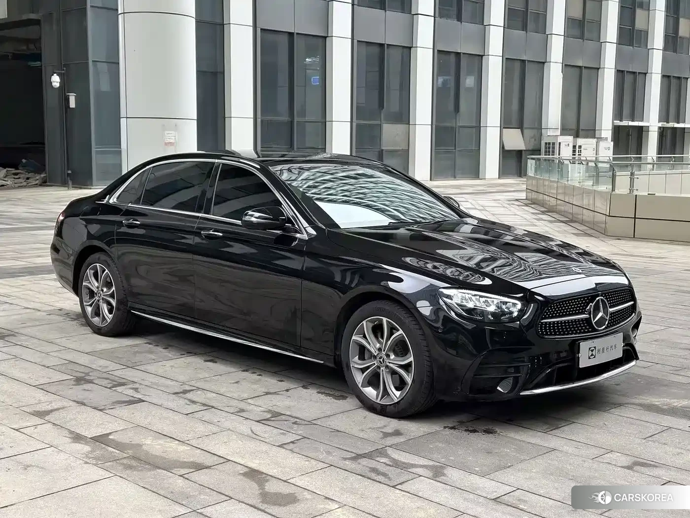 Mercedes-Benz E-Class id 4686208 из Китая 18
