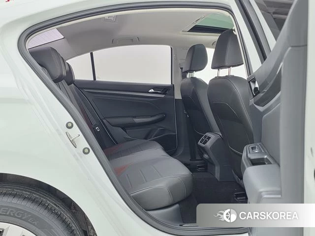 Volkswagen Bora id 4271073 из Китая 21