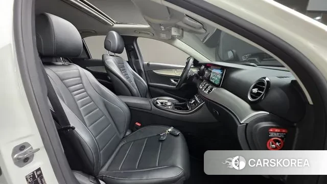 Mercedes-Benz E-Class W213 id 3297314 из Кореи 20