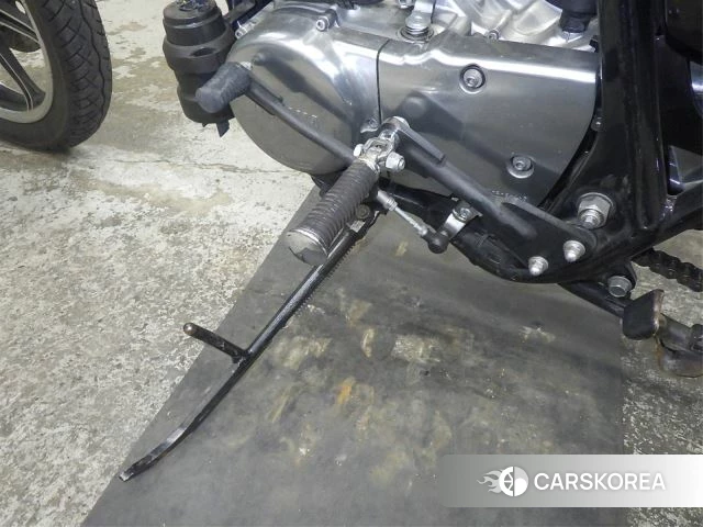 Yamaha SR400 id 3945425 из Японии 32