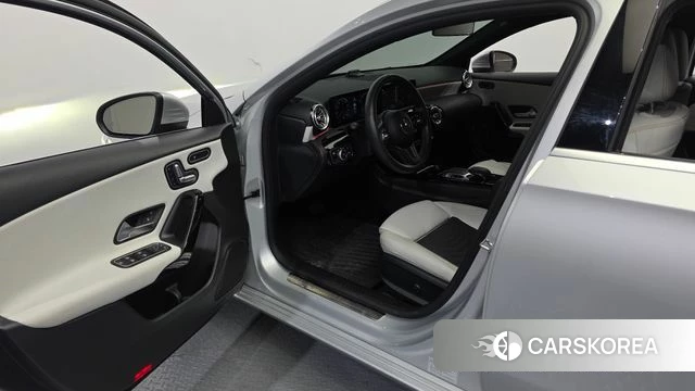 Mercedes-Benz A-Class W177 id 4285165 из Кореи 30