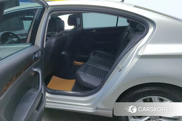 Volkswagen Magotan id 4235880 из Китая 17
