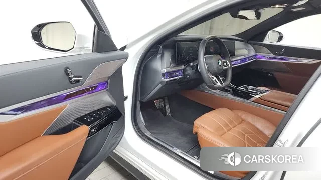 BMW 7 Series (G70) id 3610197 из Кореи 20