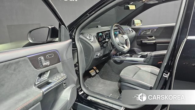 Mercedes-Benz GLA - Class H247 id 3828199 из Кореи 20