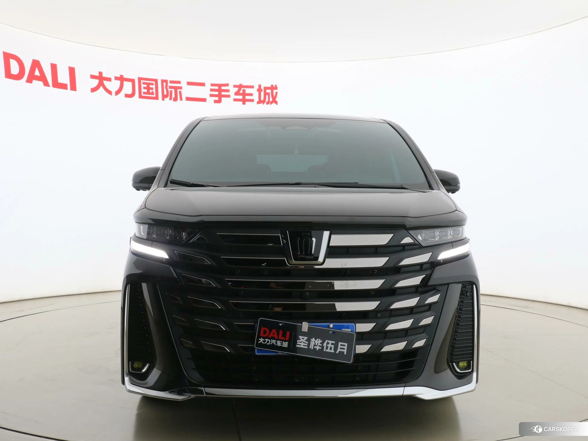 Toyota Vellfire id 4510885 из Китая 16