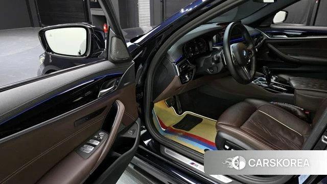 BMW 5 Series (G30) id 3871777 из Кореи 20