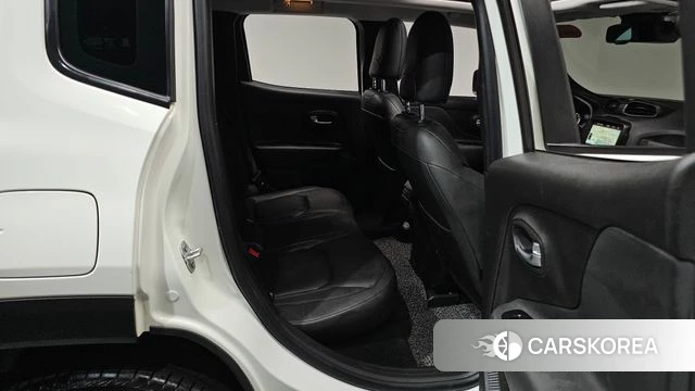 Jeep Renegade id 4202396 из Кореи 38