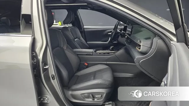 Toyota Crown Crossover id 3462606 из Кореи 20