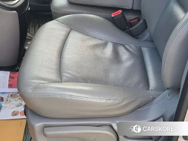 Hyundai The New Grand Starex id 3144379 из Кореи 15