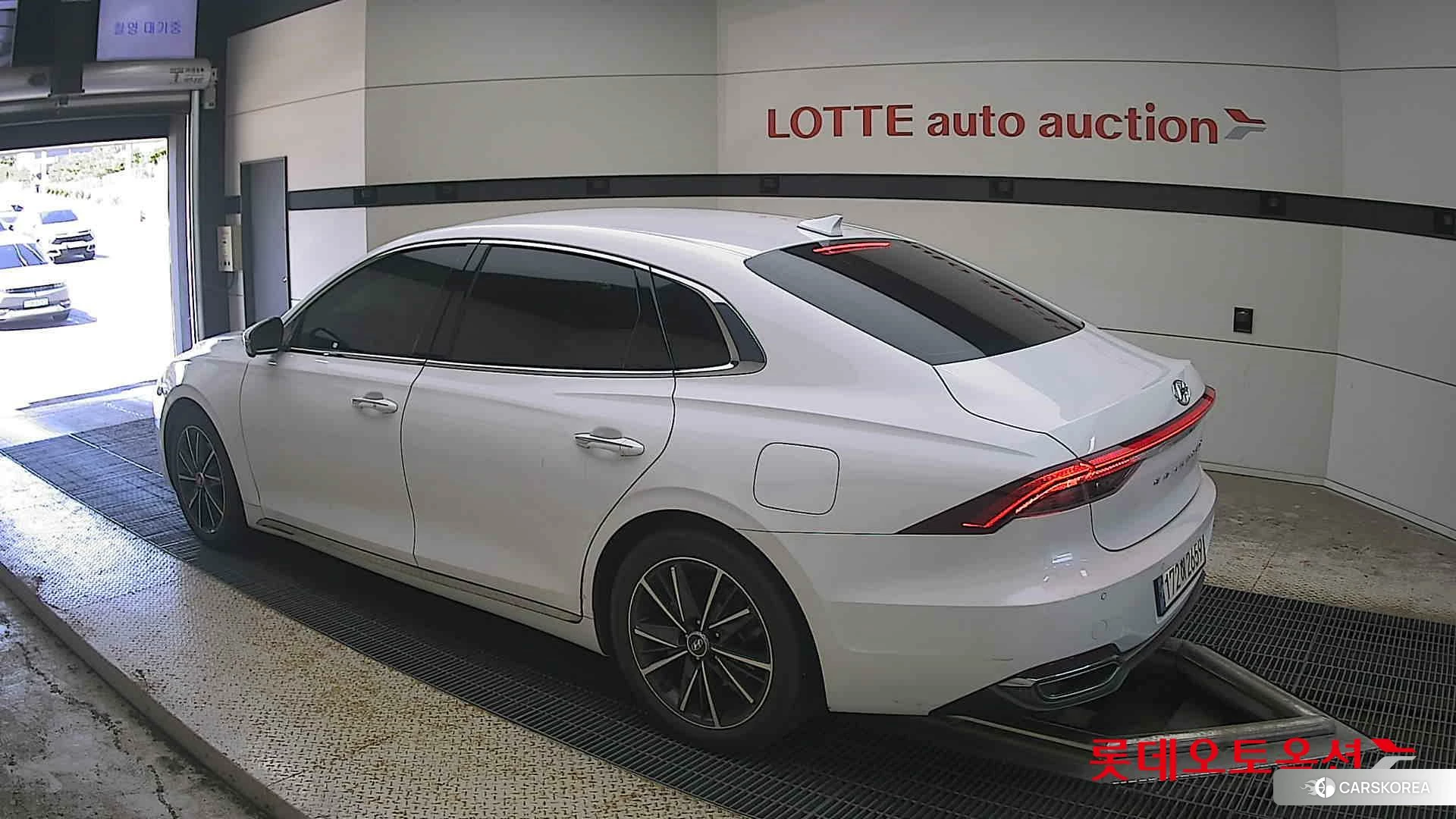 Hyundai Grandeur id 4679311 из Кореи 38