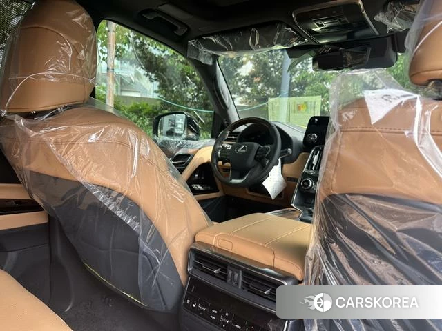Lexus LX id 4314738 из Китая 13