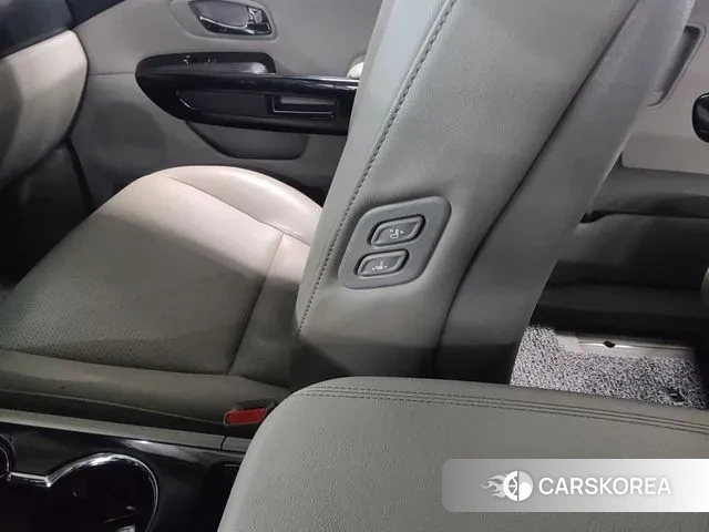 Kia The New Carnival id 3018916 из Кореи 14