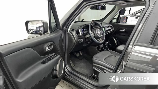 Jeep Renegade id 4636741 из Кореи 32