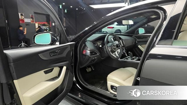 Jaguar XE id 4310074 из Кореи 32