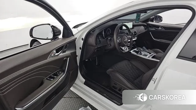 Kia Stinger Meister id 3153940 из Кореи 20