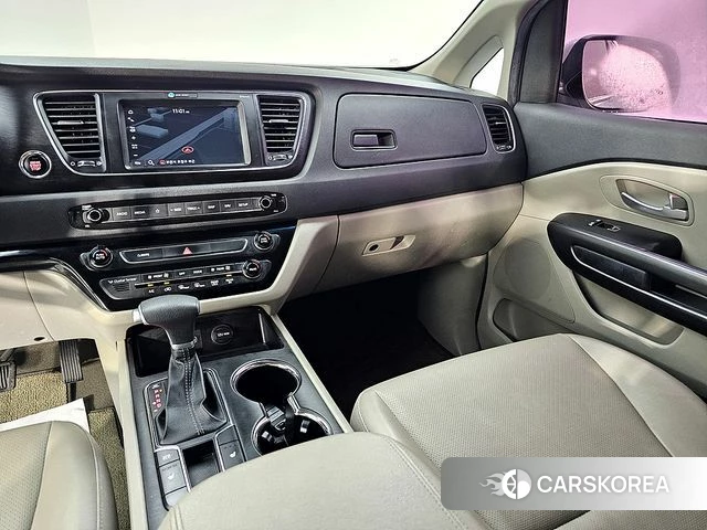 Kia The New Carnival id 4578009 из Кореи 20