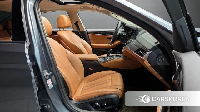 BMW 5 Series (G30) id 3829375 из Кореи 20