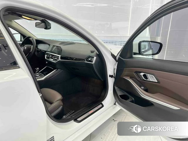 BMW 3 series id 4263221 из Китая 22