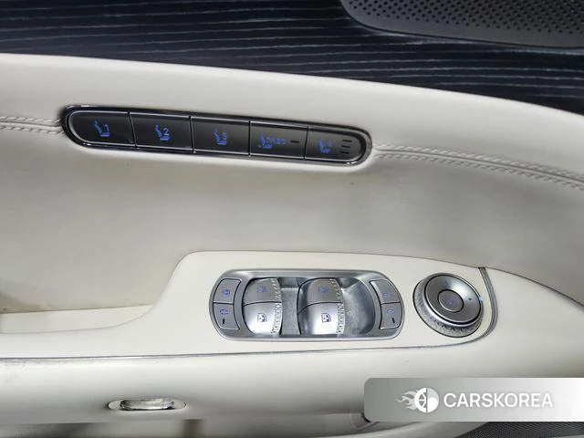 Genesis G90 (RS4) id 3826821 из Кореи 20