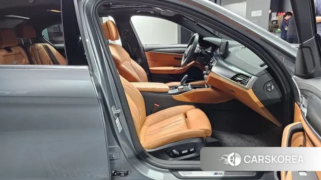 BMW 5 Series (G30) id 3180314 из Кореи 20