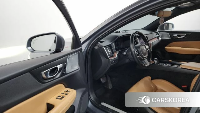 Volvo V60 Cross-Country 2nd Generation id 4683281 из Кореи 36