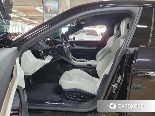 Porsche Taycan id 3472918 из Кореи 20