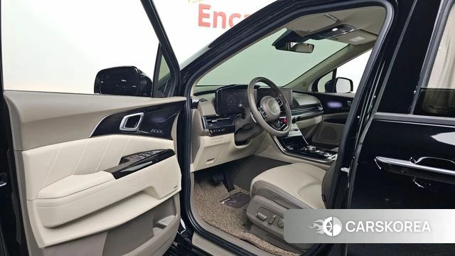 Kia Carnival 4th generation id 4337900 из Кореи 35