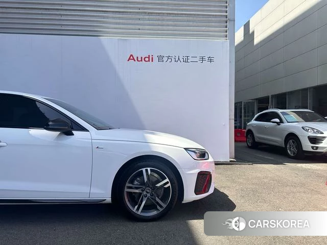 Audi A4L id 4314466 из Китая 18