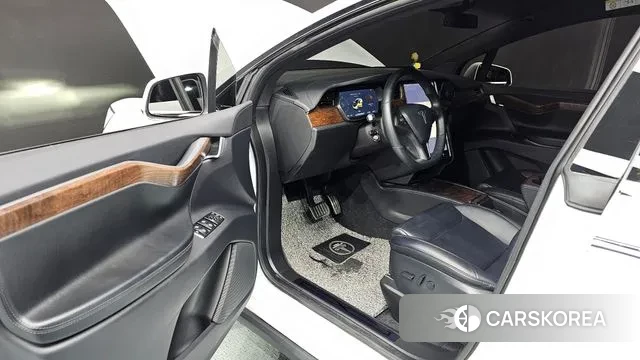 Tesla Model X id 3616575 из Кореи 20