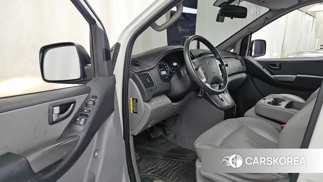 Hyundai The New Grand Starex id 4557940 из Кореи 33