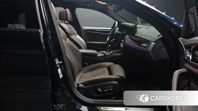 BMW 5 Series (G30) id 3664770 из Кореи 20