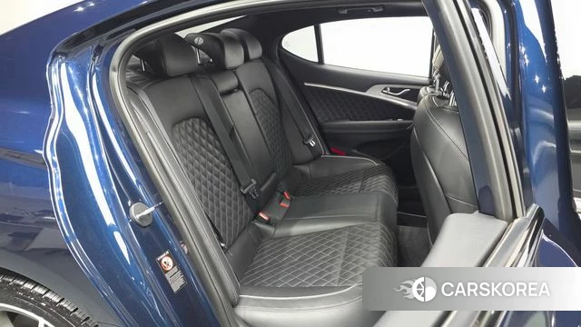 Genesis G70 id 4850041 из Кореи 30