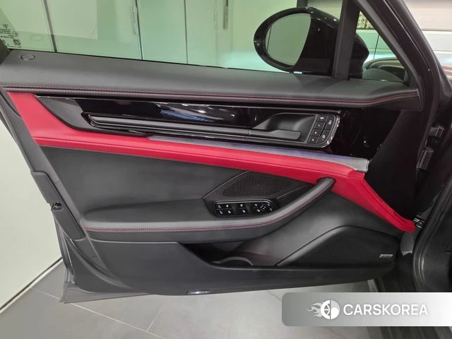 Porsche Panamera (976) id 4532883 из Кореи 12