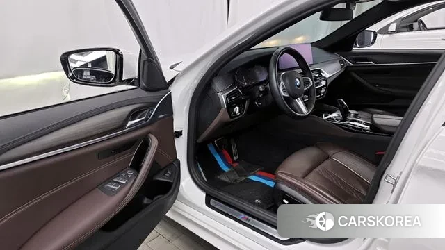 BMW 5 Series (G30) id 3493836 из Кореи 20