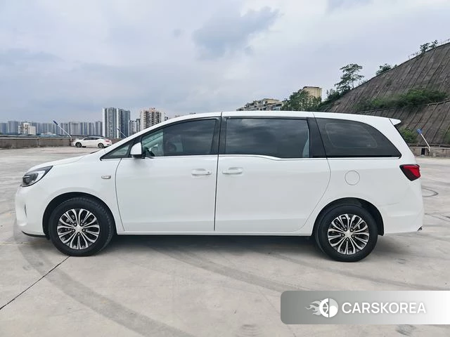 Buick GL8 id 3855947 из Китая 11