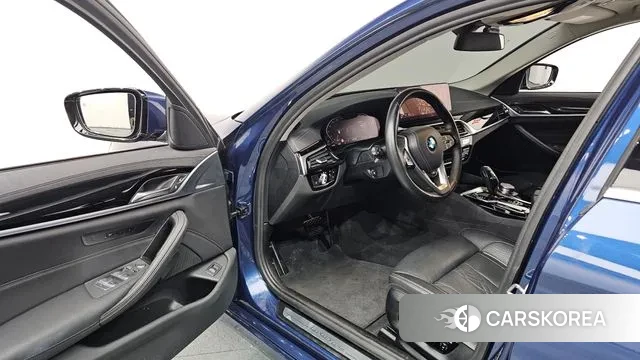 BMW 5 Series (G30) id 3626168 из Кореи 20