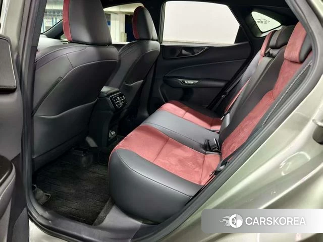 Lexus NX id 4273951 из Китая 21