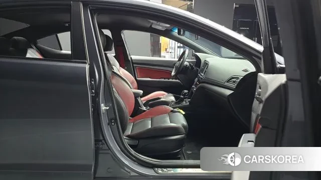 Hyundai Avante AD id 3275761 из Кореи 20