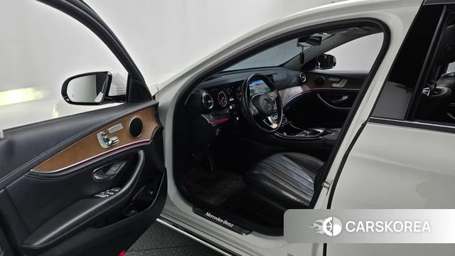 Mercedes-Benz E-Class W213 id 4794940 из Кореи 33