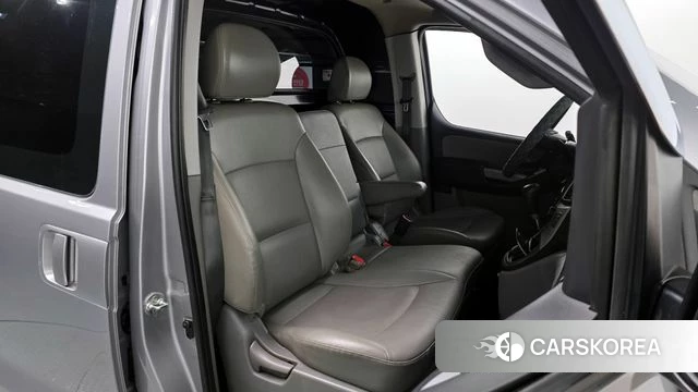 Hyundai The New Grand Starex id 3828325 из Кореи 20