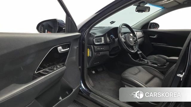 Kia Niro id 4900753 из Кореи 31