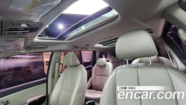 Kia The New Carnival id 2604754 из Кореи 20