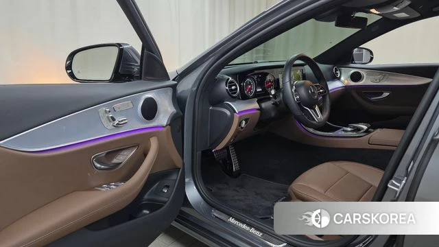 Mercedes-Benz E-Class W213 id 4232220 из Кореи 31