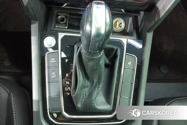 Volkswagen CC id 4236575 из Китая 17