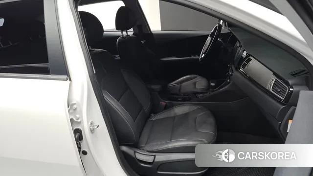 Kia Niro id 3709332 из Кореи 20