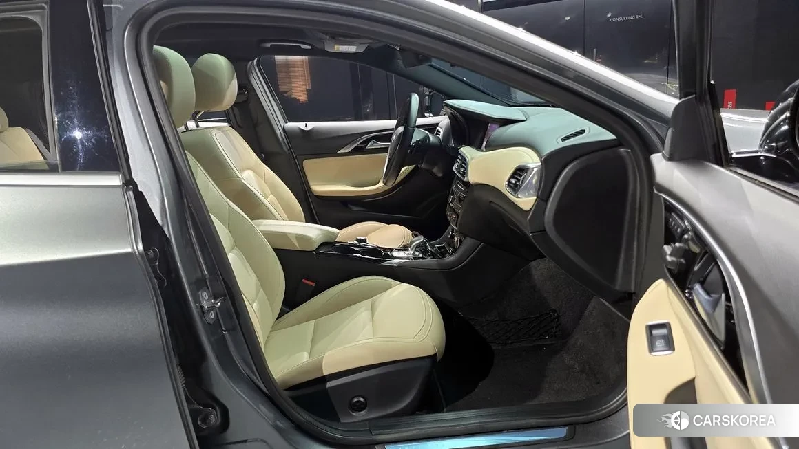 Infiniti Q30 id 1793650 из Кореи 20